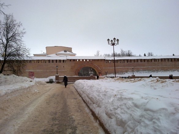 Экскурсия в Новгородский кремль. Анюта, 2011